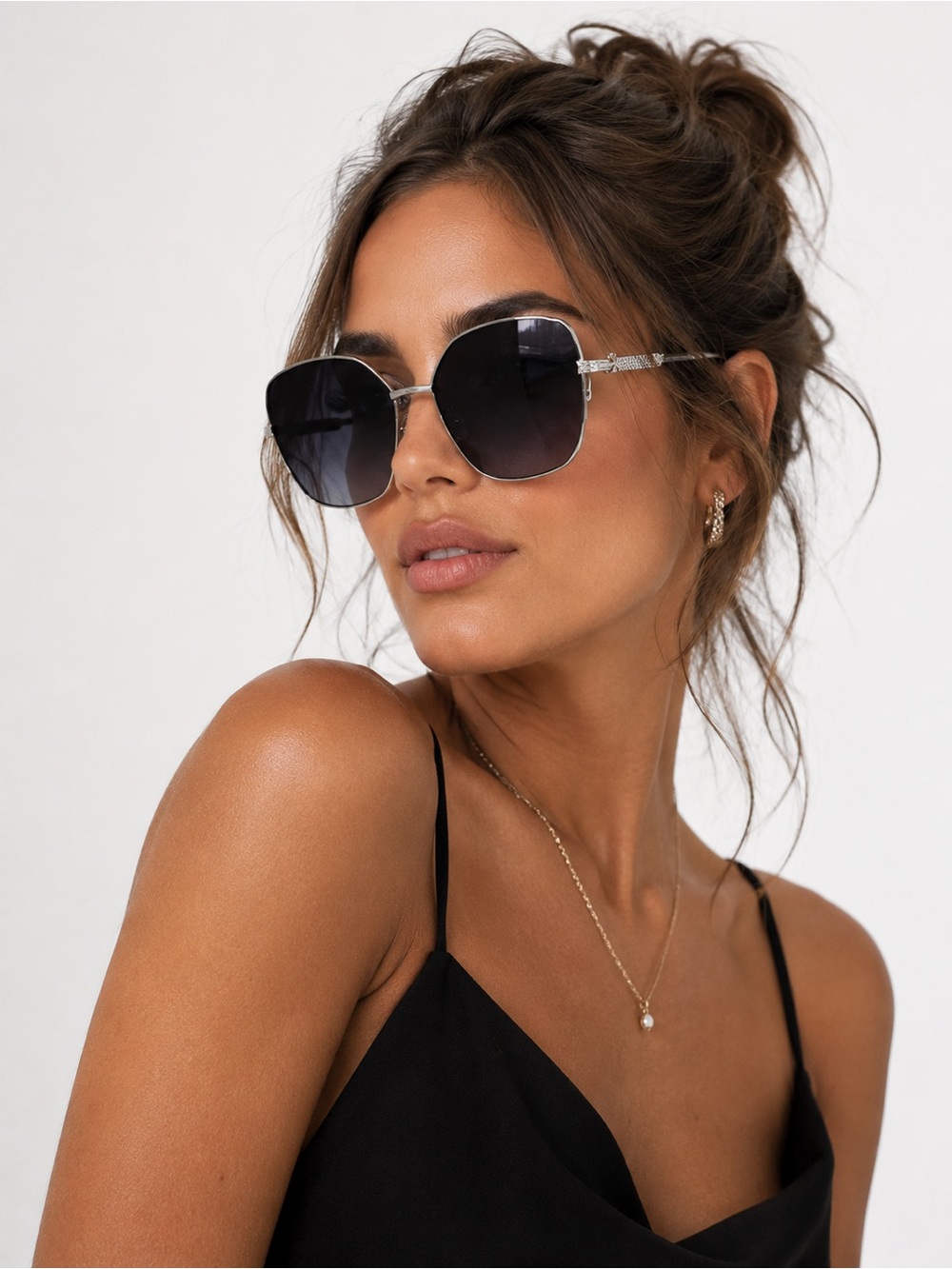 Tahari Silver Black Sunglasses New Without Tags